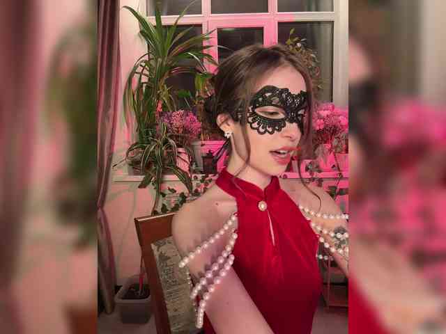 WednesdayFridayAddams webcam