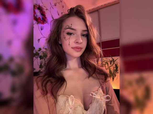 WednesdayFridayAddams webcam