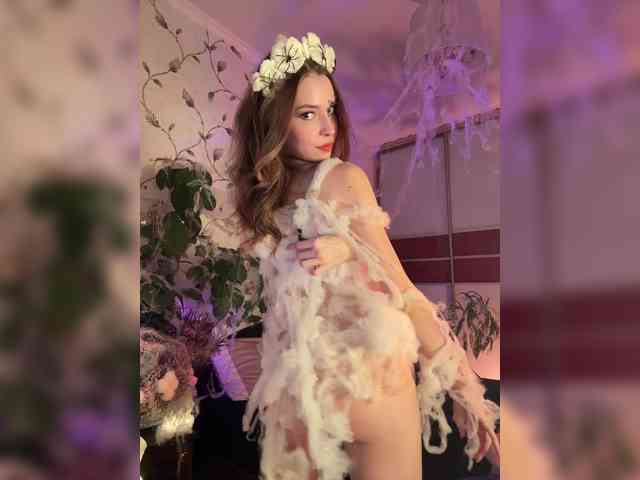 WednesdayFridayAddams webcam