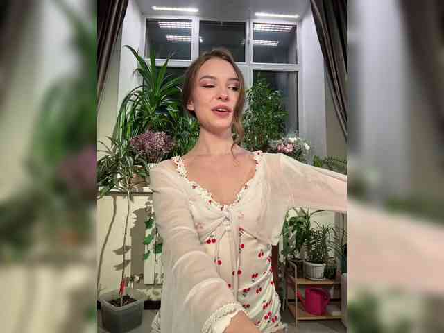 WednesdayFridayAddams webcam