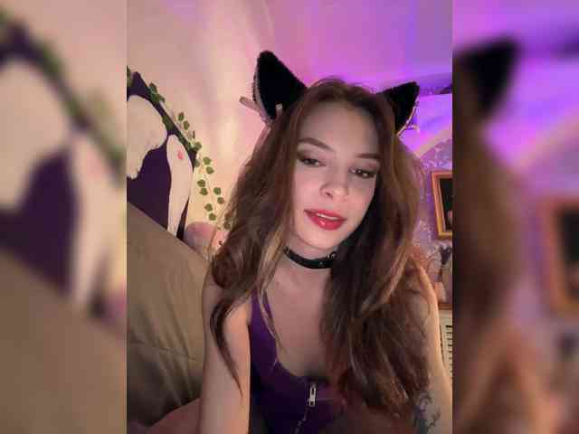 WednesdayFridayAddams webcam