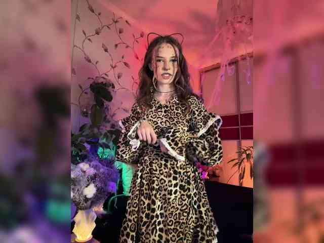 WednesdayFridayAddams webcam