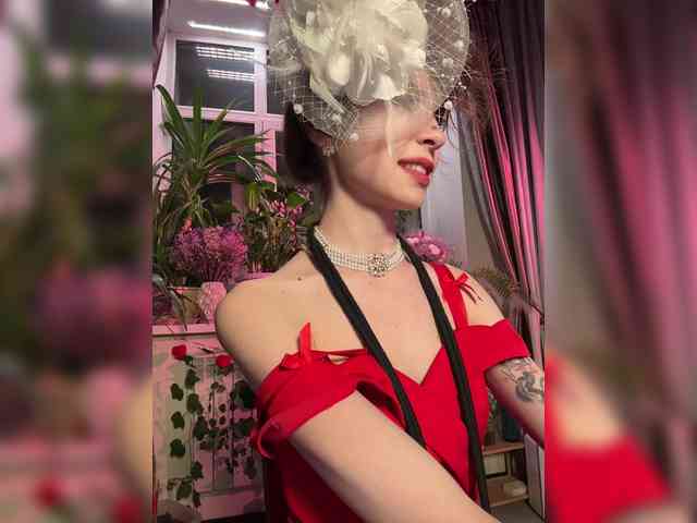 WednesdayFridayAddams webcam