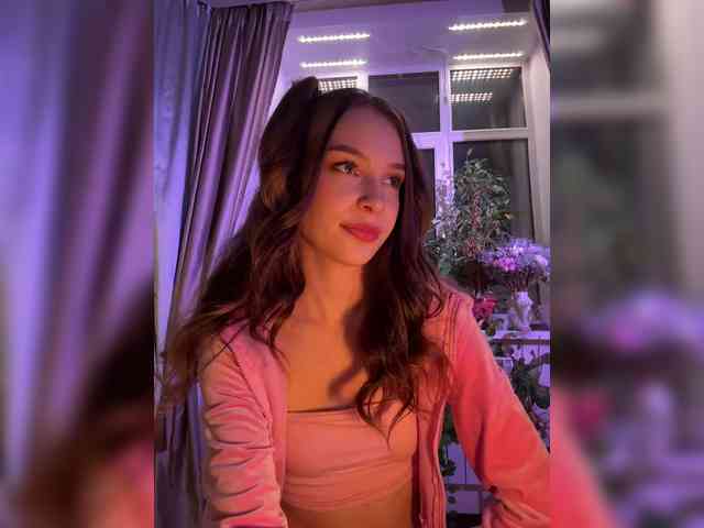 WednesdayFridayAddams webcam