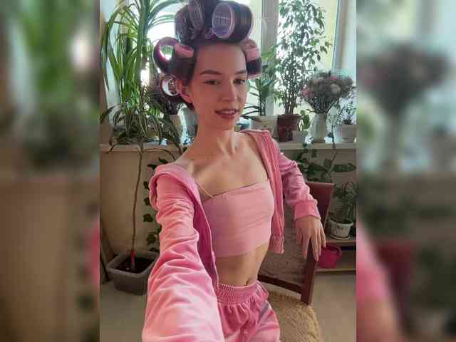 WednesdayFridayAddams webcam