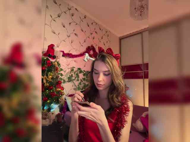 WednesdayFridayAddams webcam