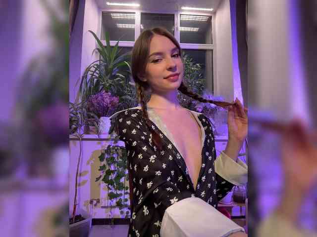 WednesdayFridayAddams webcam