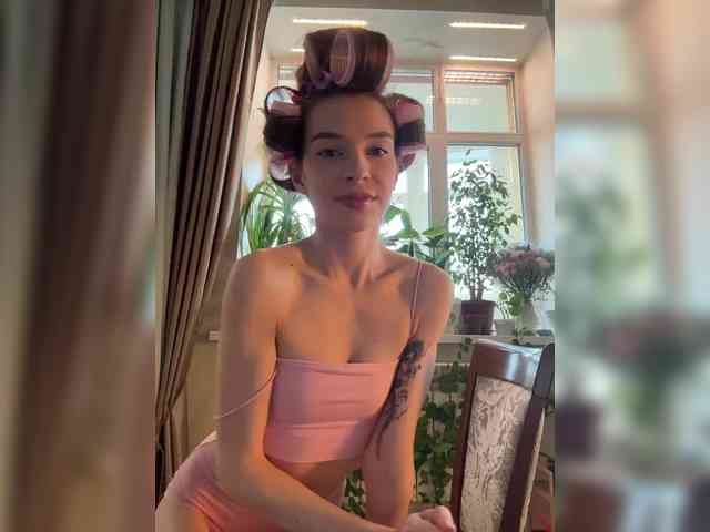 WednesdayFridayAddams webcam