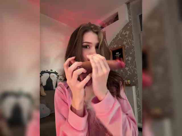 WednesdayFridayAddams webcam