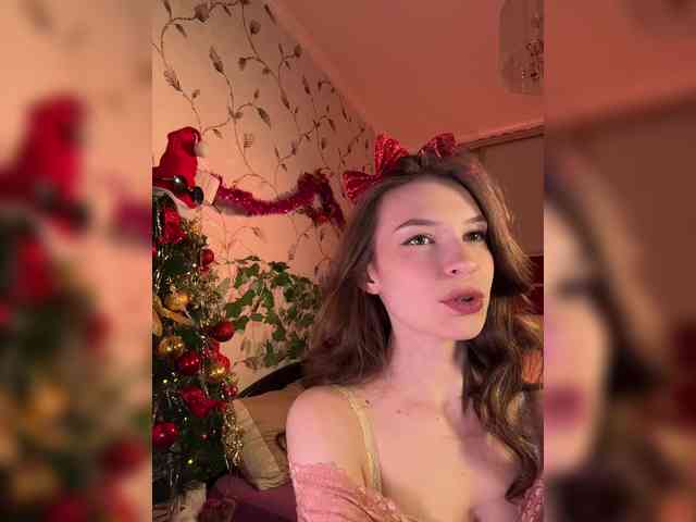 WednesdayFridayAddams webcam