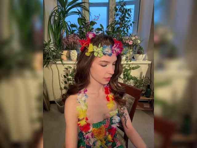 WednesdayFridayAddams webcam