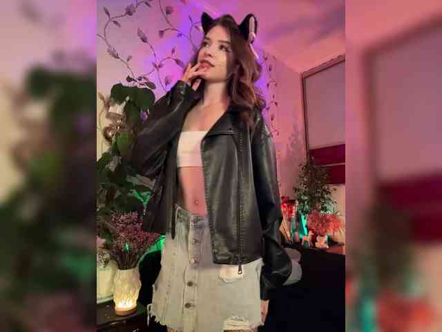 WednesdayFridayAddams webcam