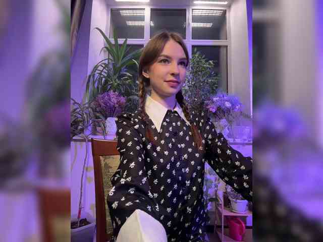 WednesdayFridayAddams webcam