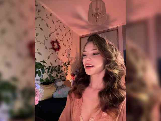 WednesdayFridayAddams webcam