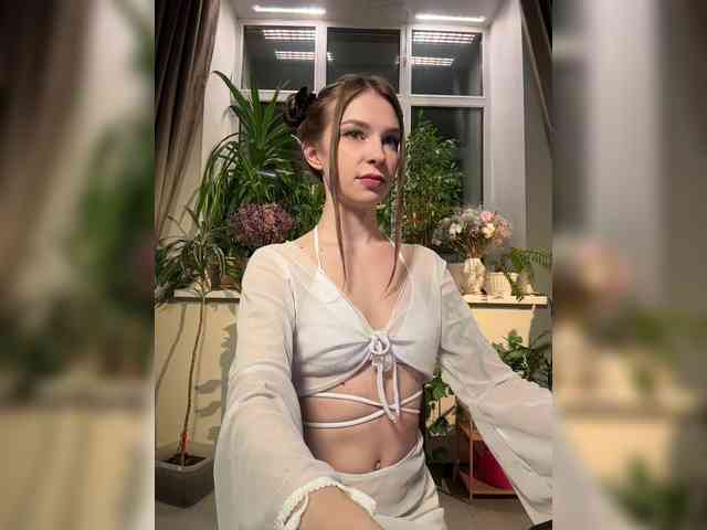 WednesdayFridayAddams webcam