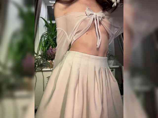 WednesdayFridayAddams webcam