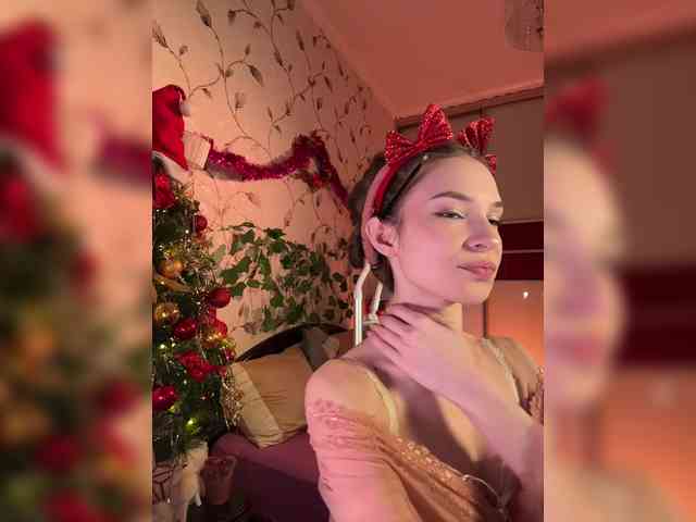 WednesdayFridayAddams webcam