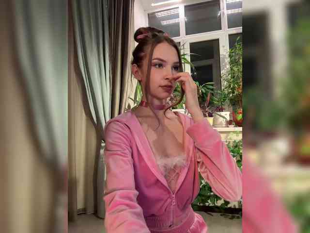 WednesdayFridayAddams webcam