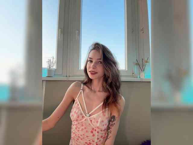 CutieDollBC Live Webcam on BongaCams