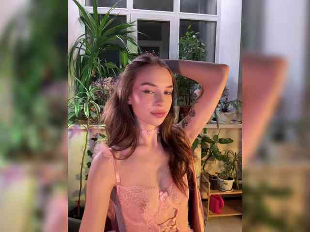 WednesdayFridayAddams webcam