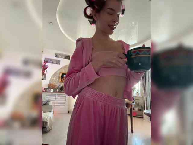 WednesdayFridayAddams webcam