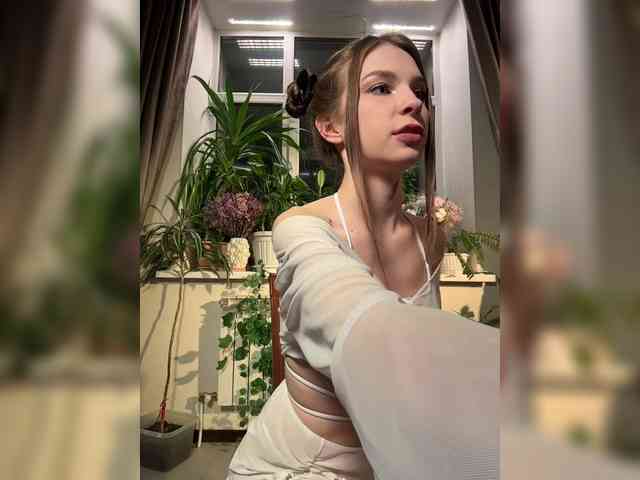 WednesdayFridayAddams webcam