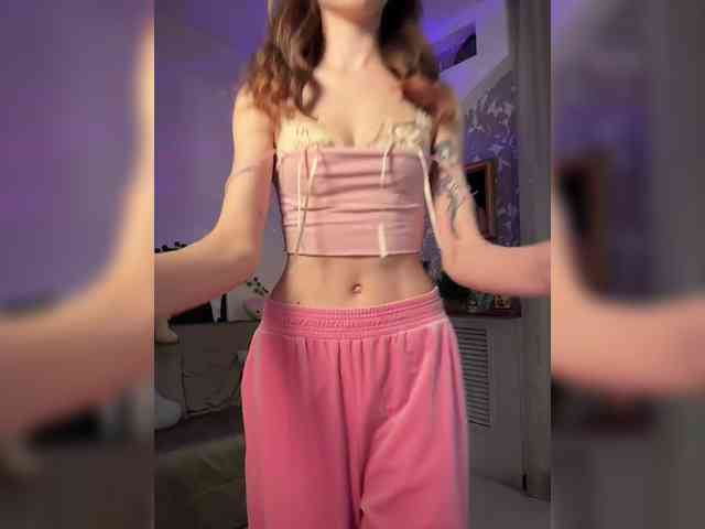 WednesdayFridayAddams webcam