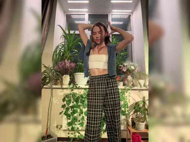 WednesdayFridayAddams webcam