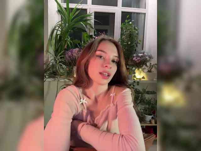 WednesdayFridayAddams webcam