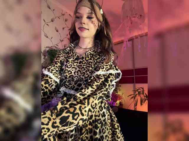 WednesdayFridayAddams webcam