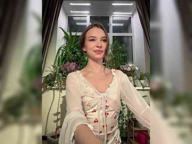 WednesdayFridayAddams webcam