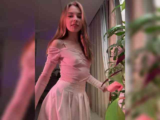 WednesdayFridayAddams webcam