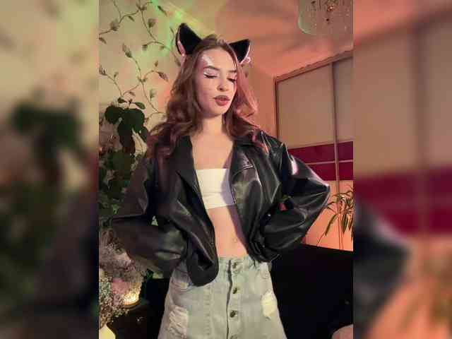 WednesdayFridayAddams webcam