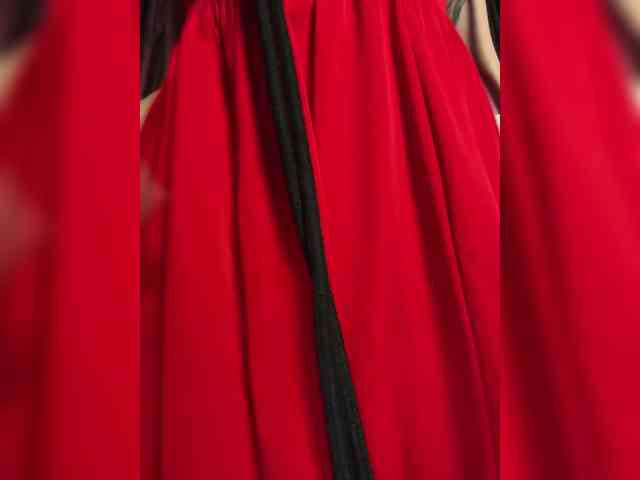 WednesdayFridayAddams webcam