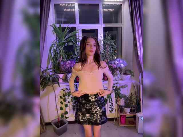 CutieDollBC Live Webcam on BongaCams