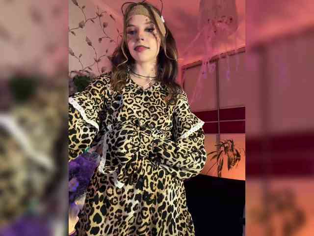 WednesdayFridayAddams webcam