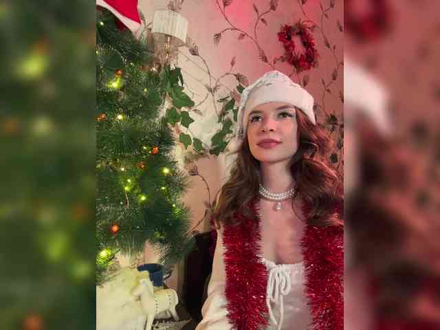 WednesdayFridayAddams webcam