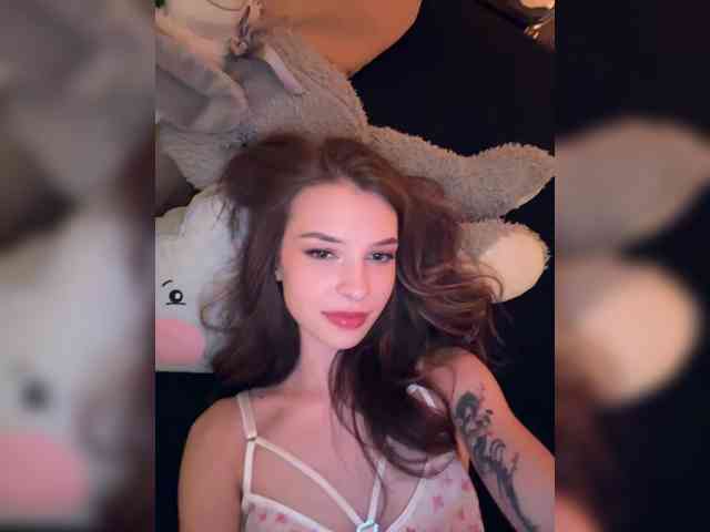 WednesdayFridayAddams webcam