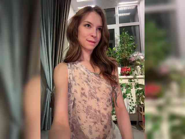 WednesdayFridayAddams webcam