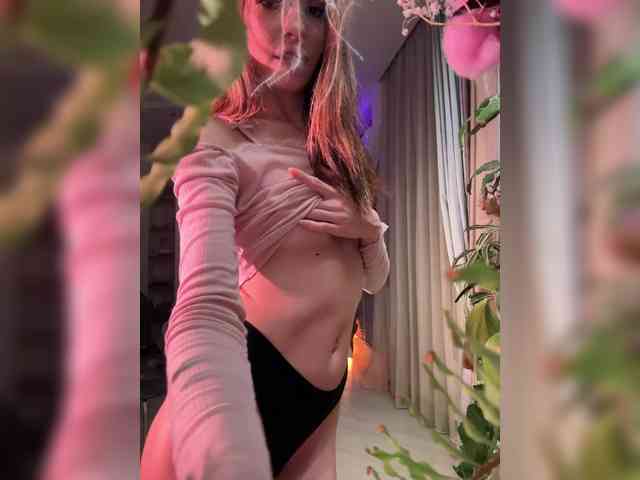 WednesdayFridayAddams webcam