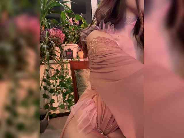 WednesdayFridayAddams webcam