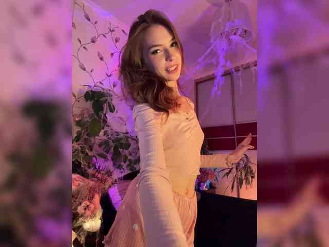 WednesdayFridayAddams webcam