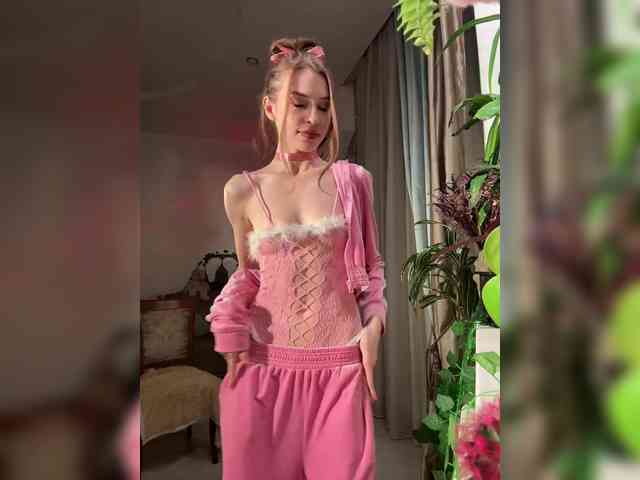 WednesdayFridayAddams webcam