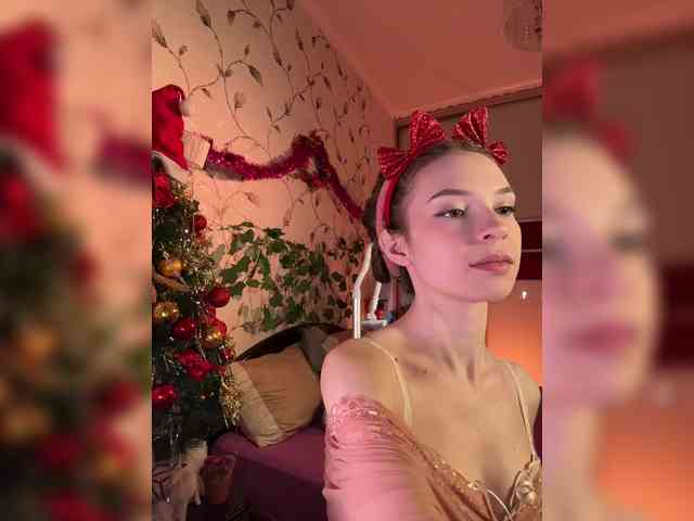 WednesdayFridayAddams webcam