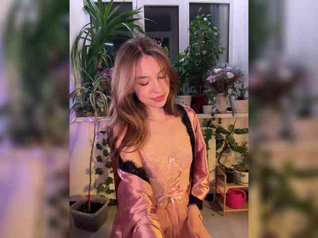 WednesdayFridayAddams webcam