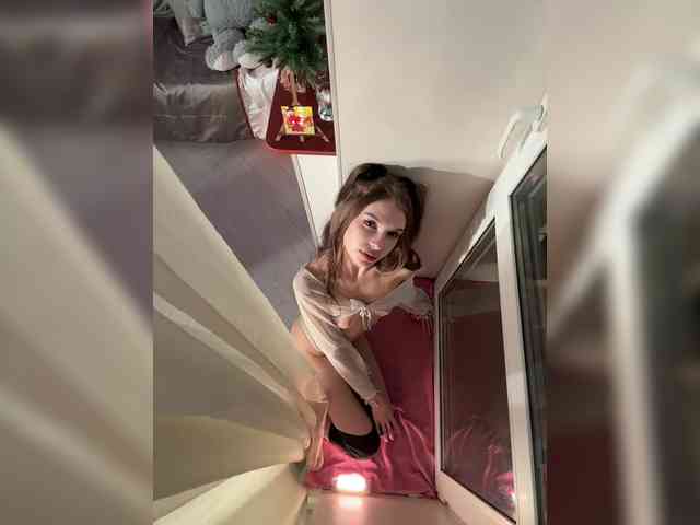 WednesdayFridayAddams webcam