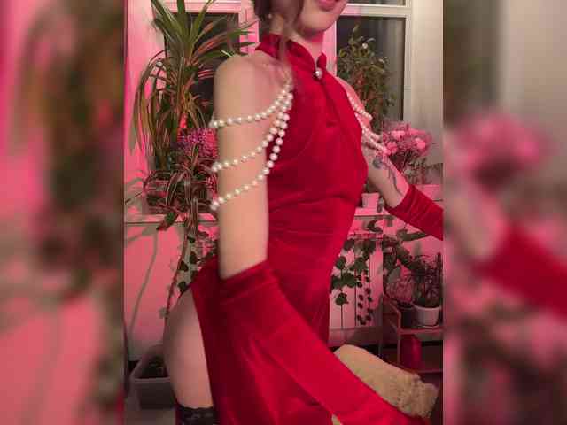 WednesdayFridayAddams webcam