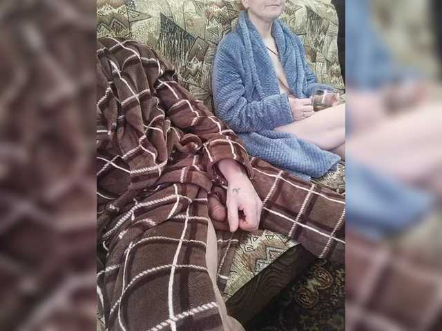 Lyda27081's BongaCams show and profile