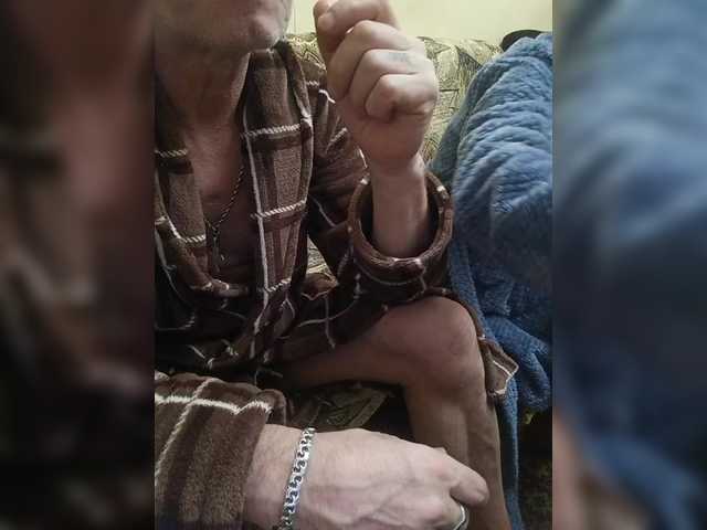 Lyda27081's BongaCams show and profile