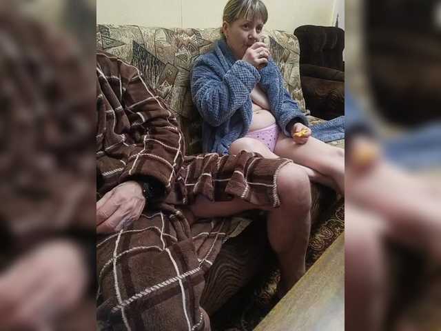 Lyda27081's BongaCams show and profile